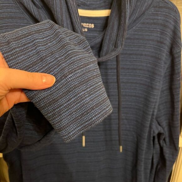 Kenneth Cole and Express Men’s Top Bundle - Picture 10 of 14